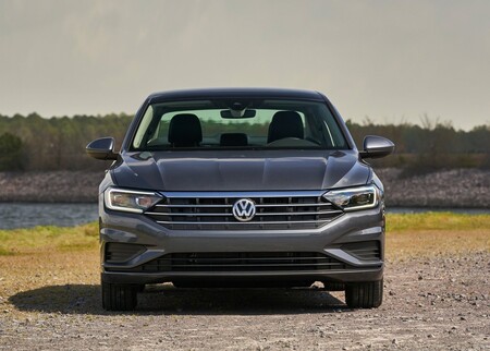 Los Volkswagen Jetta y Tiguan son llamados a revisión en México por problemas con los asientos