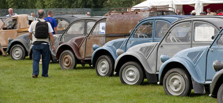 Los Citroën 2CV invadirán Aragón en dos semanas