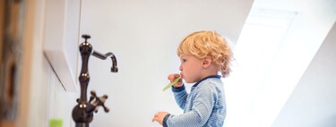 Cómo enseñar a los niños a lavarse los dientes 