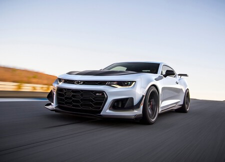 Chevrolet Camaro Zl1 1le 2018 1600 02
