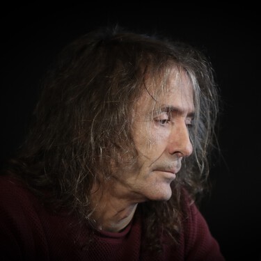 Los mejores versos de Robe Iniesta, de Extremoduro, para dedicar (incluso en tu boda), llorar y celebrar la vida 