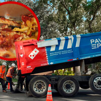Domino's dice que las pizzas llegan mal por culpa de los baches. Por eso lanzó una campaña que sería ilegal en México 