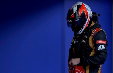 Fernando Alonso cree que Kimi Räikkönen remontará en la carrera