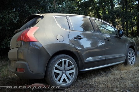 Peugeot 3008 HYbrid4