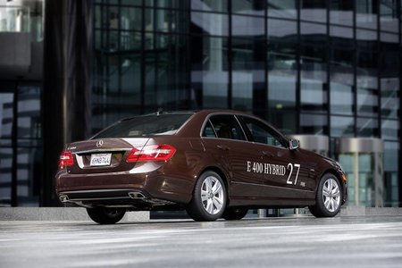 mercedes-e-400-hybrid.jpg