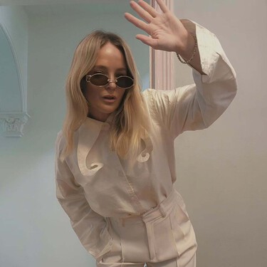 No es de Loewe, pero también está fabricado en Ubrique: el bolso shopper de piel que llevaremos a la oficina y de viaje 