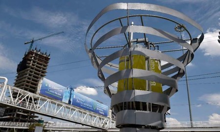 Combatiendo la polución del aire con estos árboles artificiales