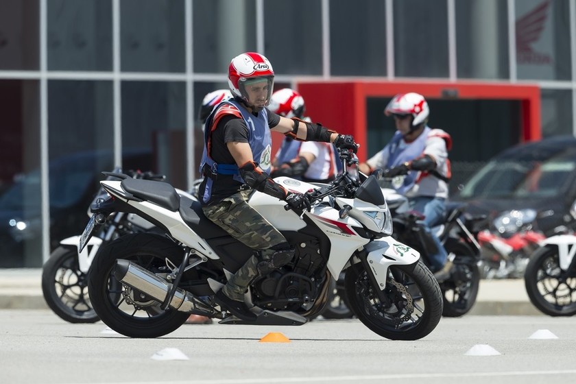 www.motorpasionmoto.com