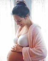 Realiza un masaje perineal para mejorar las condiciones del parto