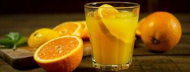 El exprimidor es un problema en el desayuno: la ciencia dice que comer tres naranjas es salud y beberlas es un error