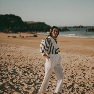 Adiós camisetas: esta blusa de rayas es más elegante y triunfará en los looks de primavera-verano 