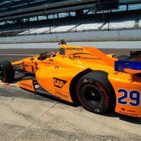 Fernando Alonso saldrá quinto en las 500 Millas de Indianápolis. Pole de Scott Dixon