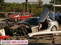 Final trágico para un Mercedes SLR McLaren durante un "pique" a plena luz del día