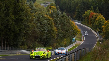 ¡Hoy abre Nürburgring! El infierno verde vuelve 40 días después con especiales medidas de seguridad