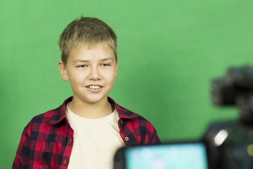 Mi hijo quiere ser youtuber: siete consejos que debes tener en cuenta antes de crearle un perfil en Youtube