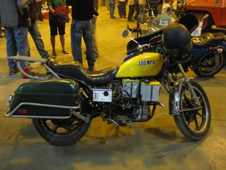 Moto eléctrica artesanal