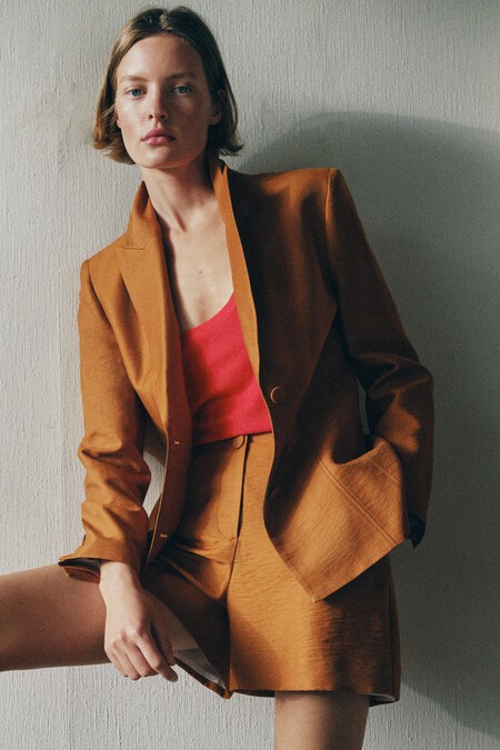 traje corto mujer