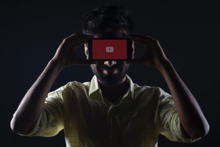 A YouTube Premium le está saliendo bien ser tan pesado con que pagues: ya tienen 50 millones de usuarios