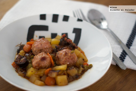 Estofado de albóndigas y morcilla. Receta de aprovechamiento