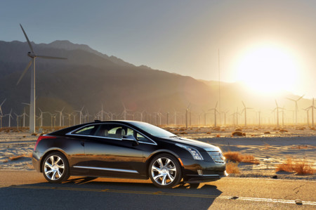 General Motors también apuesta por el 100% eléctrico: adiós al Cadillac ELR y hola al nuevo Chevrolet Bolt