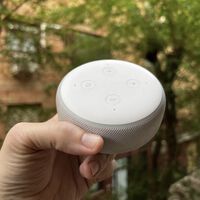 Qué significan las luces de tu altavoz inteligente y cómo saber si te está escuchando