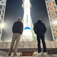 Cuando Jeff Bezos despidió al CEO de Blue Origin hace dos años SpaceX estaba años por delante. Hoy eso es historia
