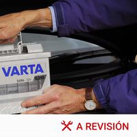 La batería de mi coche ha muerto y he decidido cambiarla yo mismo en lugar de ir al taller. Es facilísimo y me he ahorrado unos cuantos euros