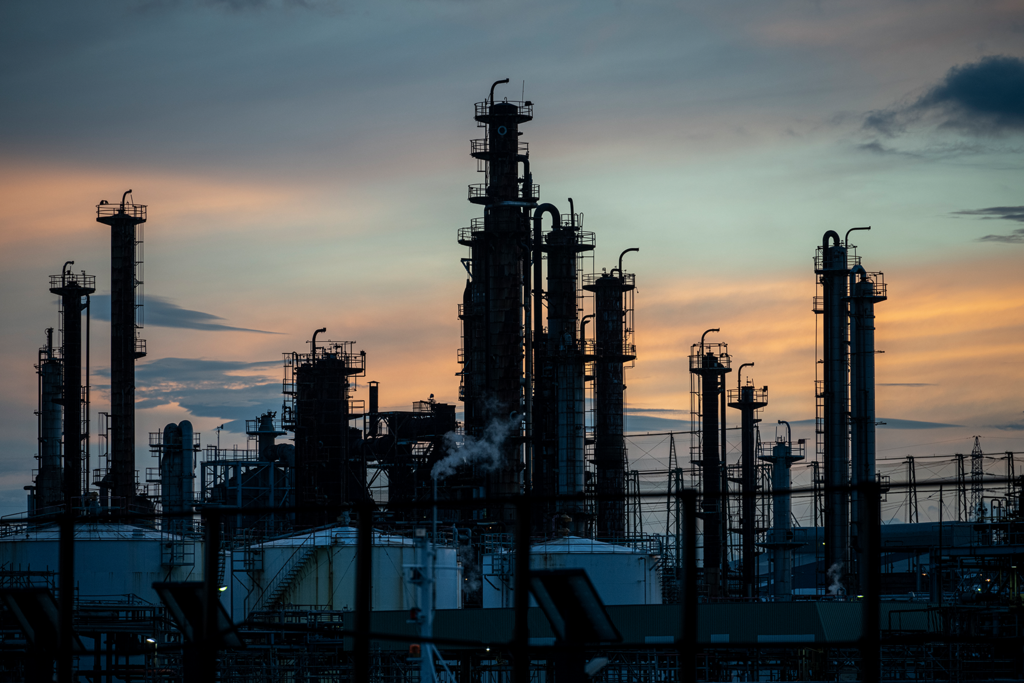 Un secreto a voces: lejos de estar en declive, las petroleras están haciendo negocio gracias a la IA 