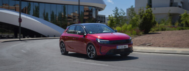 Probamos el Opel Corsa Hybrid: por fin un utilitario microhíbrido que hace algo más que ganarse la etiqueta ECO