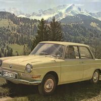 BMW 700, la historia del auto que corrigió el fracaso del Isetta y salvó a la compañía alemana