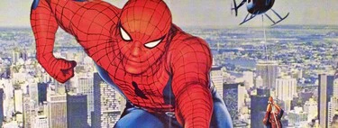 No sé si Spider-Man estrena nuevo traje o viste un disfraz cutre, pero lo que lleva me recuerda a sus peores películas No sé si Spider-Man estrena nuevo traje o viste un disfraz cutre, pero lo que lleva me recuerda a sus peores películas