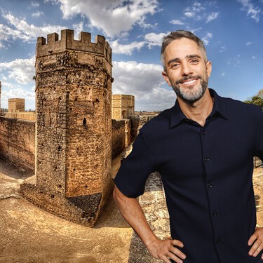 El refugio de Roberto leal cerca de sevilla: un castillo, molinos junto al río y el mejor pan de España 