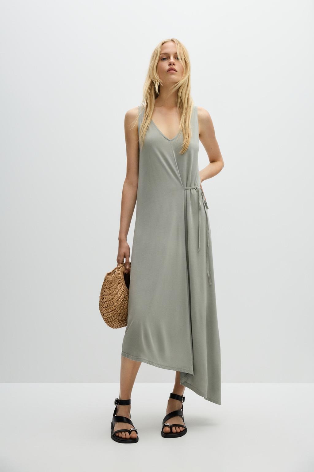 Vestido midi asimétrico 