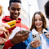 Achávamos que eles eram viciados em telas, mas estávamos enganados: jovens na Noruega decidem reduzir uso de redes sociais para escapar da armadilha digital 