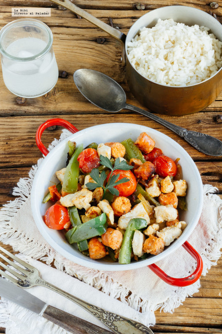 Chistorra y pollo salteados con verduras. Receta