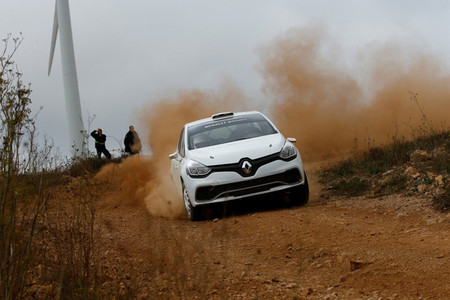 Clio R3T