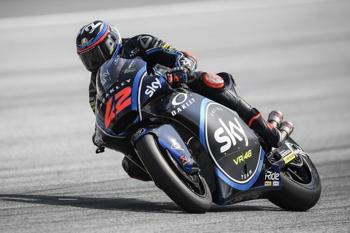 Bagnaia gana en Austria y recupera el liderato tras uno de los mejores duelos de Moto2 con Oliveira