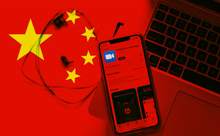 Más censura del Gobierno Chino: Zoom admite que ha bloqueado a activistas y Apple elimina apps de podcasts del App Store