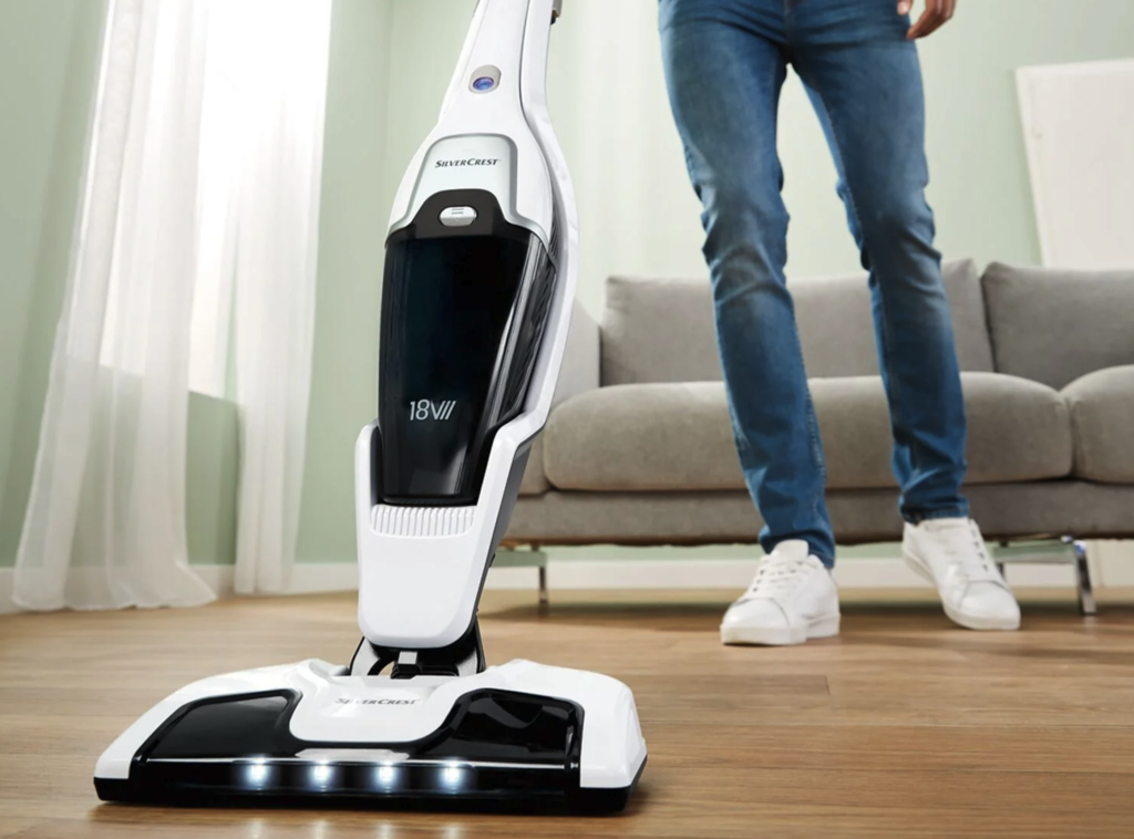 La aspiradora estilo Dyson de Lidl que arrasa: muy potente, sin cables y por menos de 70 euros