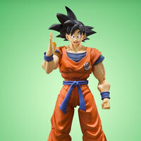 Esta figura de Goku se puede comprar con descuento en Amazon México: el protagonista de 'Dragon Ball' tiene rostros intercambiables