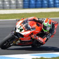 Superbikes Italia 2015: Davide Giugliano vuelve a la acción 