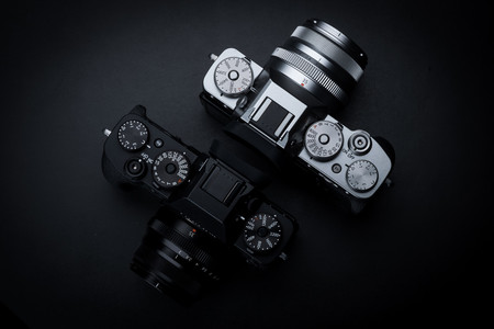 Fujifilm X-T2, Sony A7 II, Nikon D3400 y más cámaras, objetivos y accesorios rebajados: llega Cazando Gangas