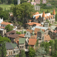 Campanópolis, la aldea construida íntegramente con materiales reciclados