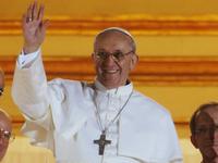El negocio en torno al Papa Francisco I