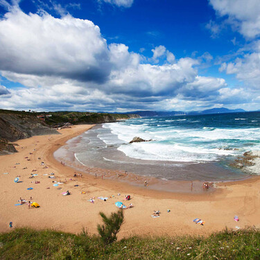 Las playas más cercanas a Madrid para una escapada exprés de sol, chapuzón y parking fácil este verano