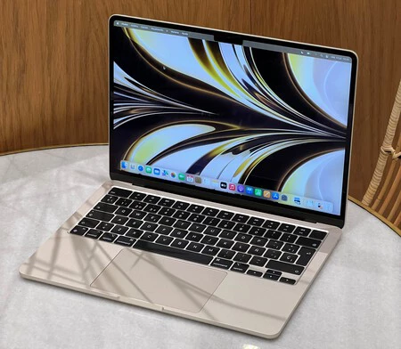 自宅やオフィスで仕事をしていると、猛暑で仕事を休むのは本当に大変です。