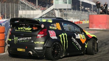 Valentino Rossi volverá a subirse en un Ferrari de competición