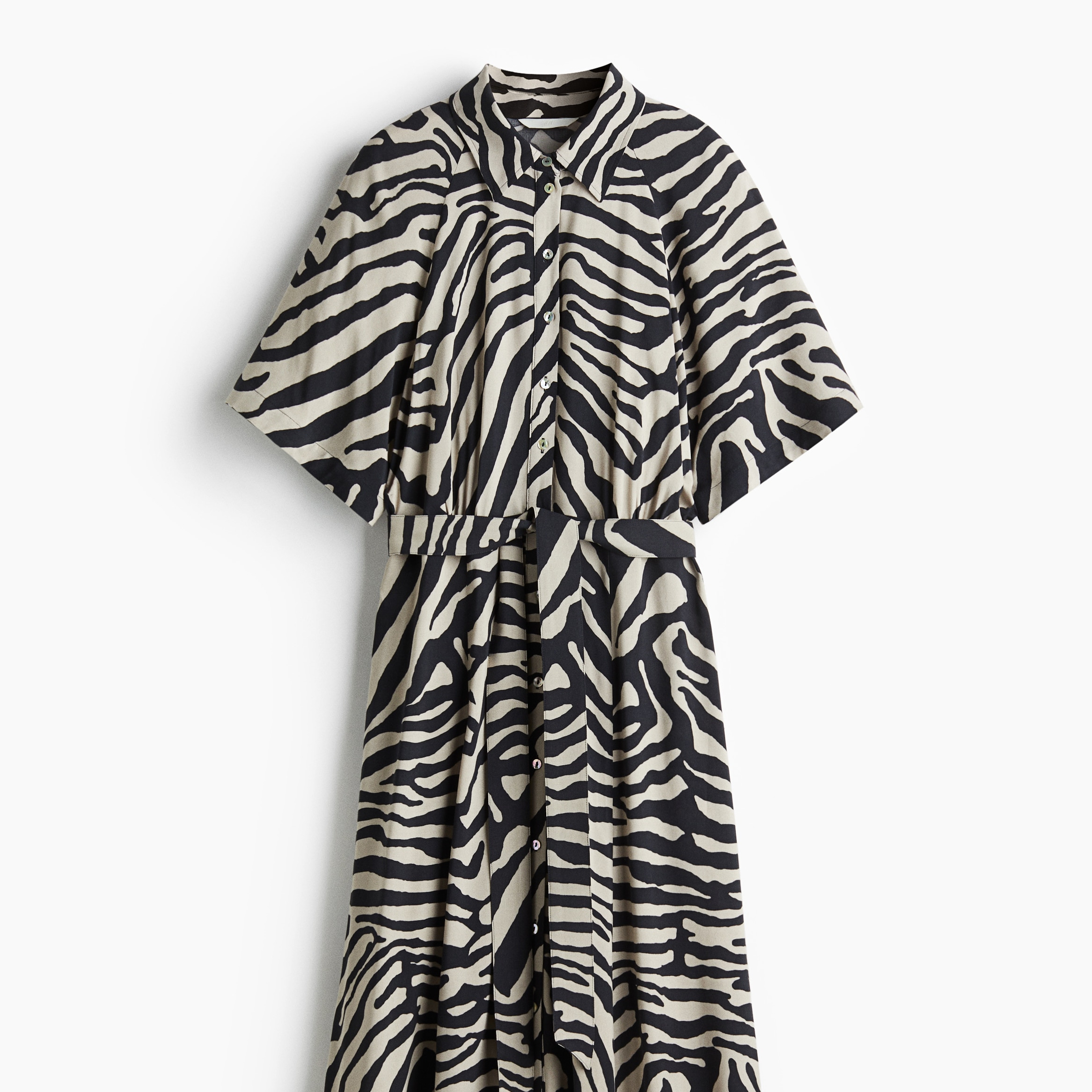 Vestido camisero con cinturón de anudar