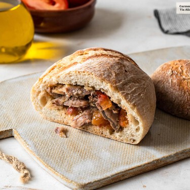 Sabe a playa y verano: el bocadillo catalán resultón con tres ingredientes que no envidia al pa amb tomàquet 
