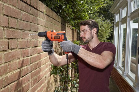 Ofertas en taladros y amoldadoras de marcas como Makita, Bosch o Black & Decker en Amazon